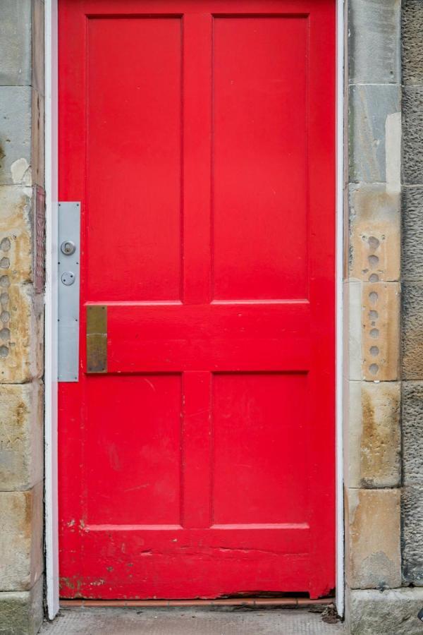 The Plywood Flat, Modern Style In A Traditional Tenement EDI Exterior foto